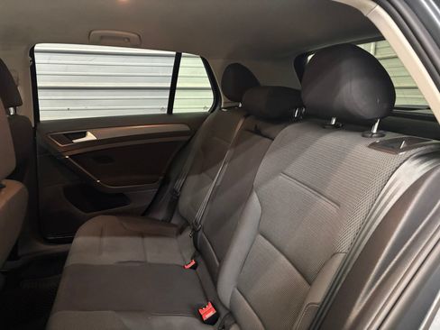 Used 2019 Volkswagen Golf S FWD image 25
