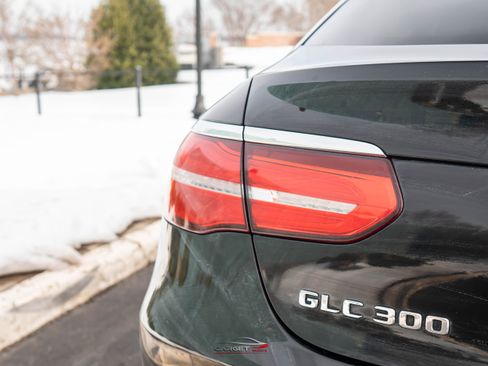 Used 2017 Mercedes-Benz GLC 300 4MATIC Coupe image 43