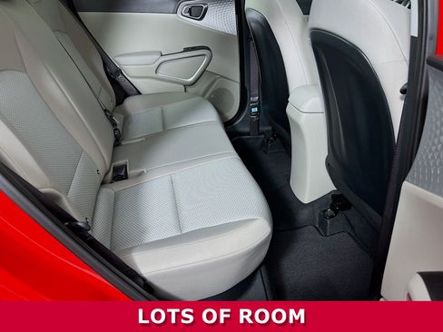 Used 2025 Kia Soul LX w/ LX Technology Package image 22