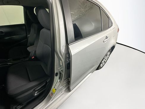 Used 2024 Toyota Corolla LE FWD image 12