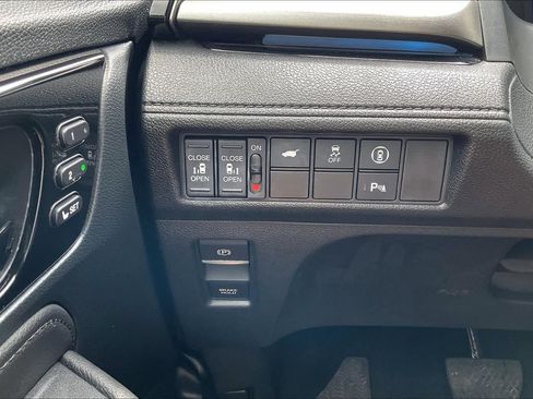 Used 2023 Honda Odyssey Touring image 33