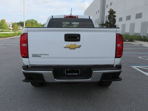 Used 2018 Chevrolet Colorado W/T w/ WT Convenience Package RWD image 4