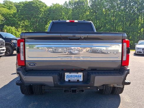 Used 2023 Ford F450 Limited w/ FX4 Off-Road Package AWD/4WD image 5