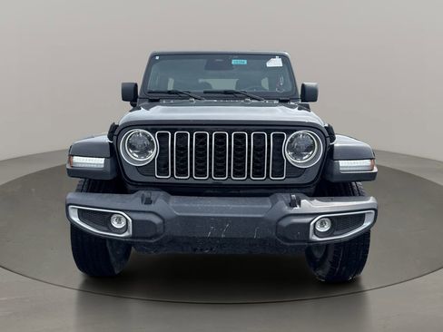 Used 2025 Jeep Wrangler Unlimited Sahara w/ Safety Group image 2