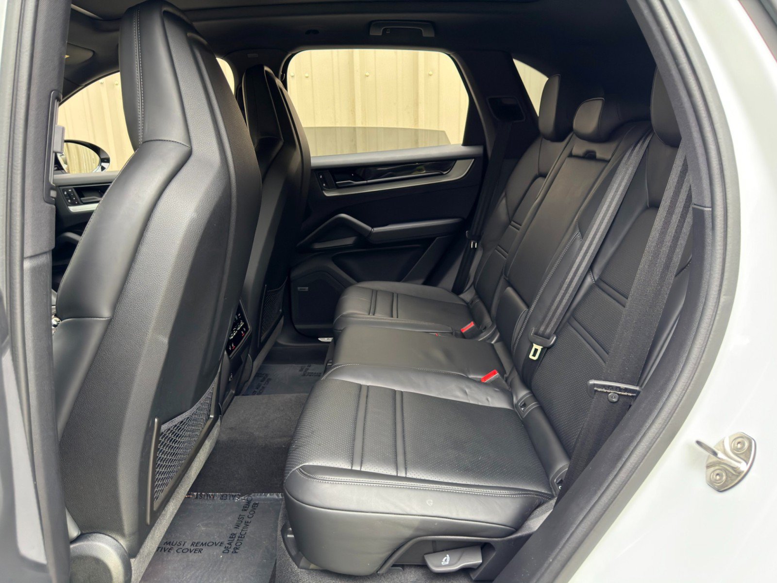 Used 2024 Porsche Cayenne AWD/4WD image 44