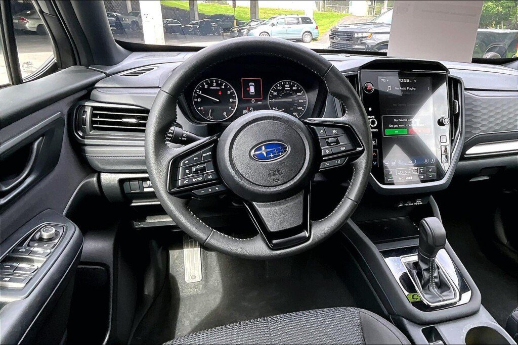 Certified 2025 Subaru Forester Premium AWD/4WD image 7