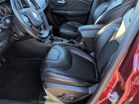 Used 2019 Jeep Cherokee Trailhawk w/ Comfort/Convenience Group image 22