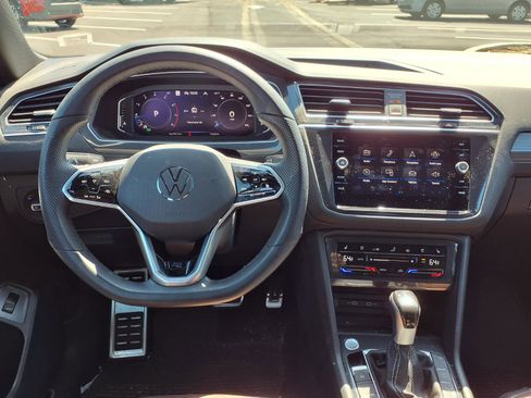 Used 2024 Volkswagen Tiguan SEL R-Line AWD/4WD image 5