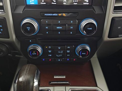 Used 2018 Ford F150 King Ranch w/ Equipment Group 601A Luxury image 32