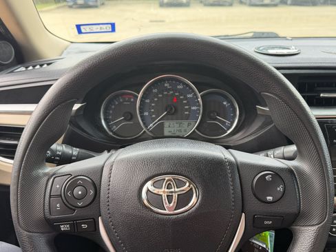 Used 2014 Toyota Corolla LE FWD image 17