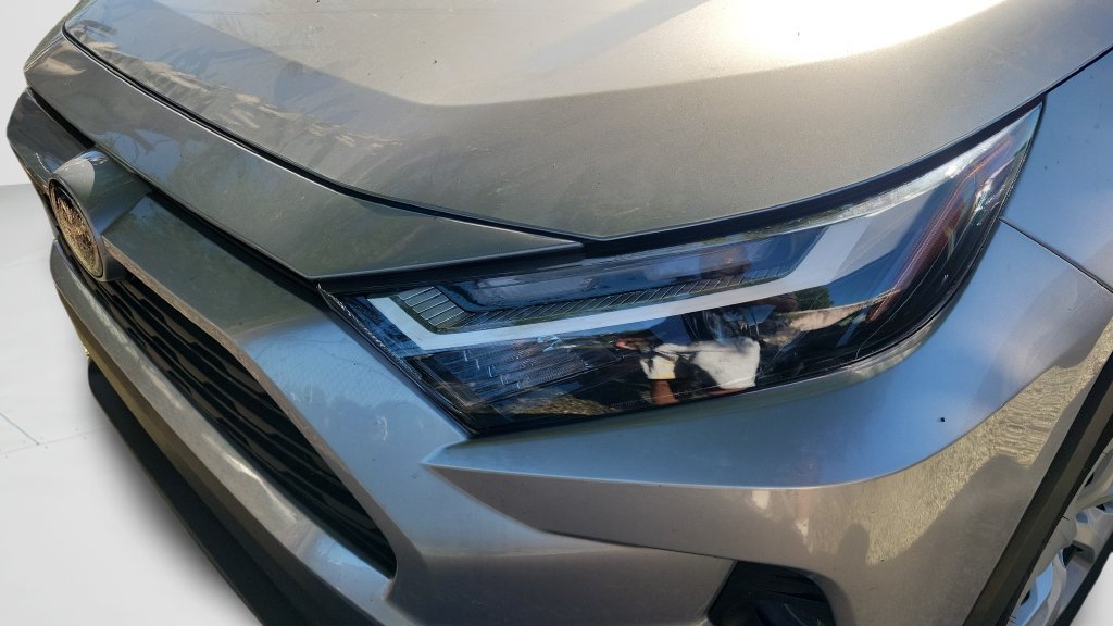 Used 2025 Toyota RAV4 LE FWD image 12