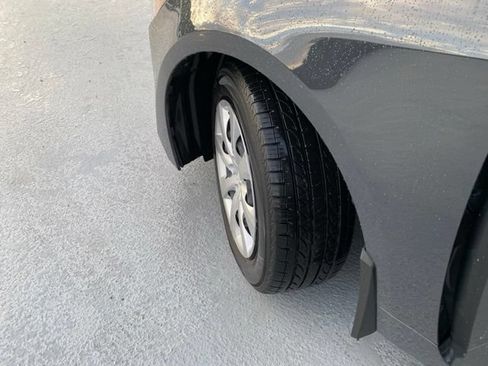 Certified 2023 Toyota Corolla LE AWD/4WD image 24