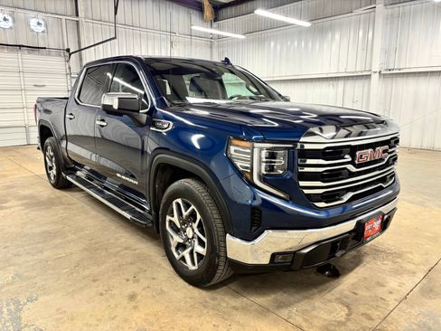 Used 2023 GMC Sierra 1500 SLT w/ SLT Premium Package RWD image 1