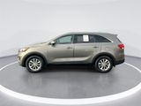 Used 2016 Kia Sorento LX w/ LX Convenience Package image 5