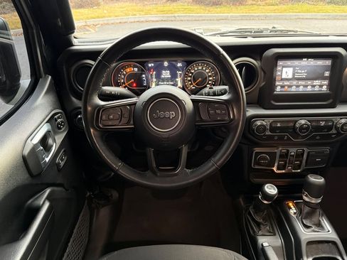 Used 2021 Jeep Wrangler Unlimited Sport image 19