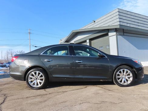 Used 2016 Chevrolet Malibu LTZ image 6