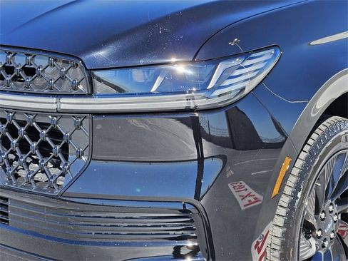 New 2025 Lincoln Navigator Reserve w/ Jet Appearance Package image 8