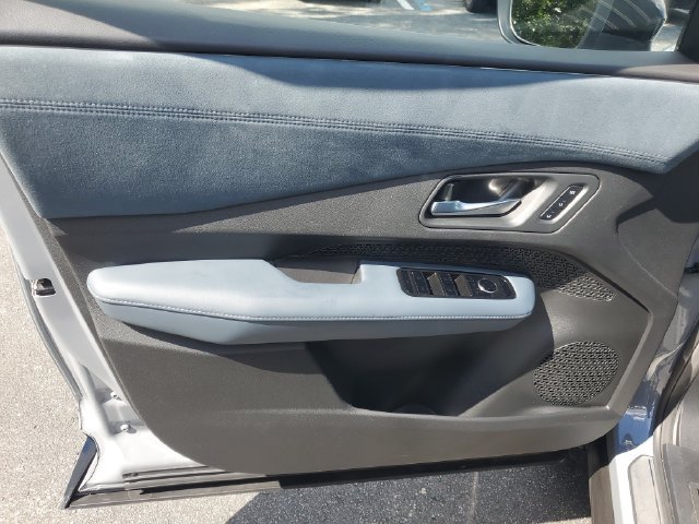 Used 2023 Nissan Ariya AWD/4WD image 11