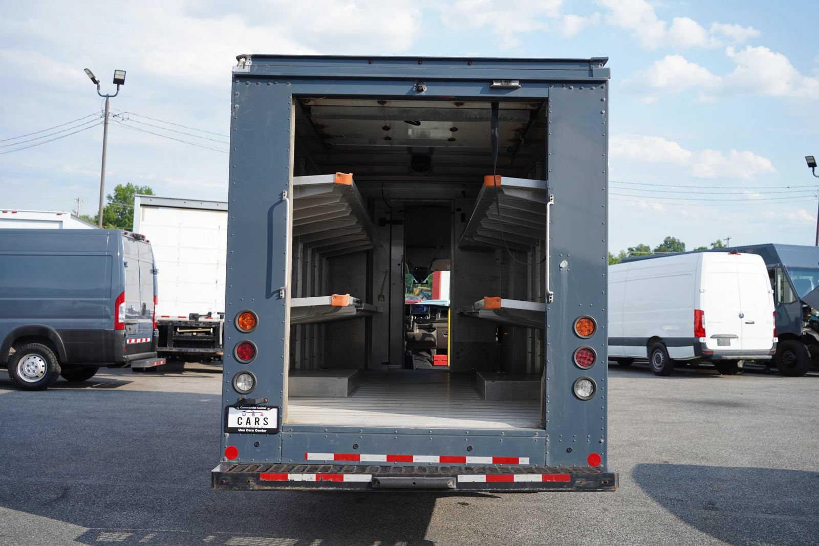 Used 2021 Ford Transit 350 DRW RWD image 6