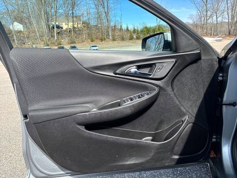 Used 2024 Chevrolet Malibu LT FWD image 21