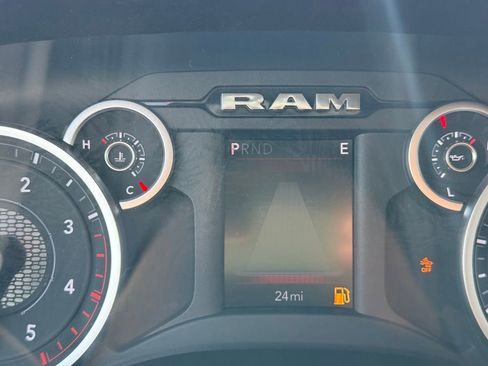 New 2026 RAM 2500 Big Horn AWD/4WD image 17