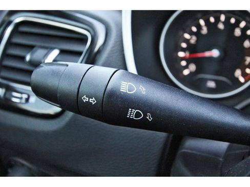 Used 2020 Jeep Compass Latitude image 19