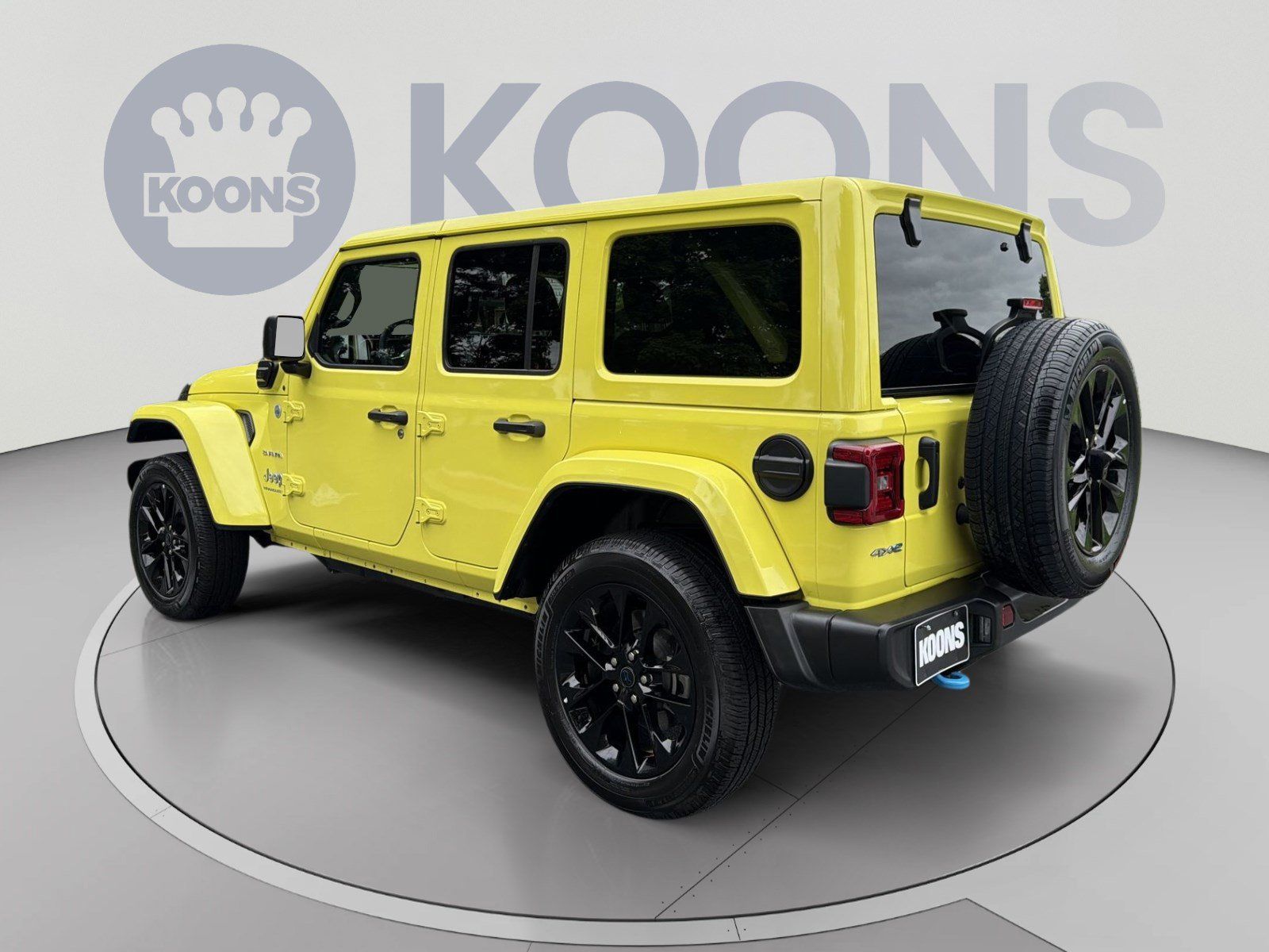 Used 2024 Jeep Wrangler Unlimited Sahara AWD/4WD image 4
