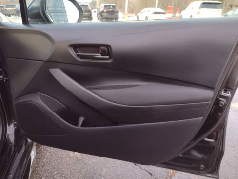 Used 2024 Toyota Corolla LE image 21