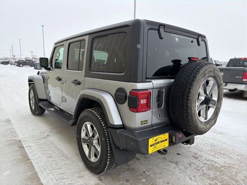 Used 2019 Jeep Wrangler Unlimited Sahara w/ Dual Top Group image 5