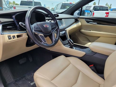 Used 2019 Cadillac XT5 FWD image 9