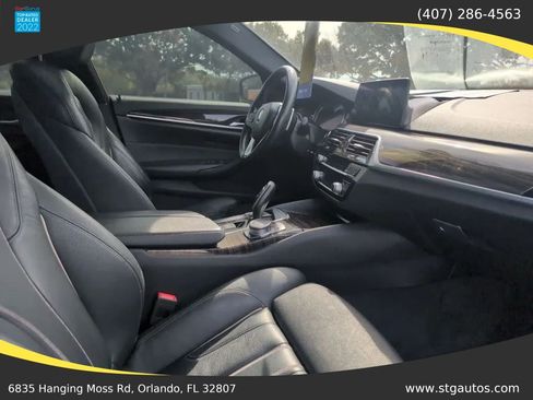 Used 2018 BMW 540i xDrive AWD/4WD image 25