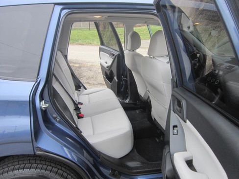 Used 2014 Subaru Forester 2.5i Premium w/ All-Weather Package image 12