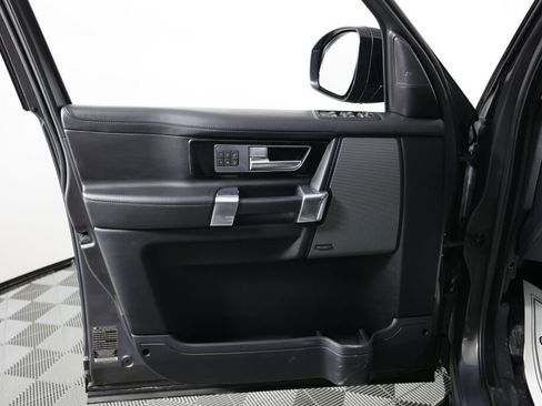 Used 2016 Land Rover LR4 HSE LUX image 12