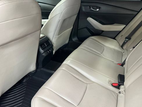 Used 2024 Honda Accord EX-L image 16