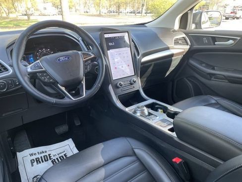 Certified 2023 Ford Edge SEL w/ Convenience Package AWD/4WD image 4