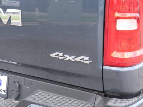 Used 2025 RAM 1500 Big Horn AWD/4WD image 9