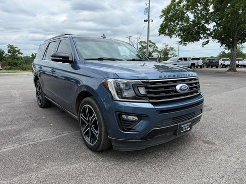 Used 2019 Ford Expedition Limited w/ Equipment Group 303A RWD image 4