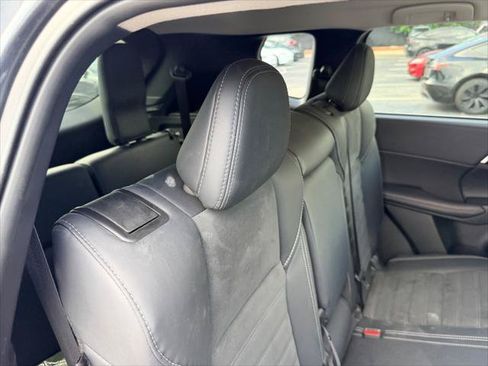 Used 2025 Mitsubishi Outlander SE AWD/4WD image 23