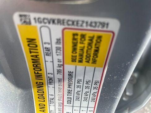 Used 2017 Chevrolet Silverado 1500 LT w/ All Star Edition image 6