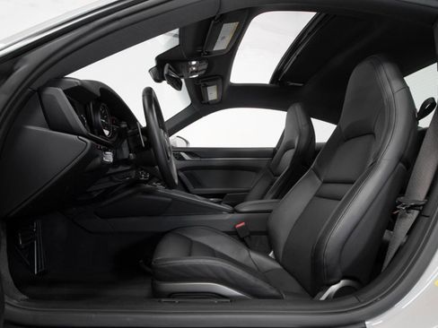 Used 2020 Porsche 911 Carrera S image 20