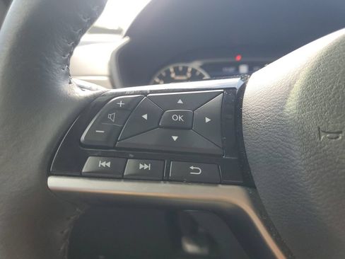 Used 2023 Nissan Altima 2.5 SV w/ SV Premium Package FWD image 26