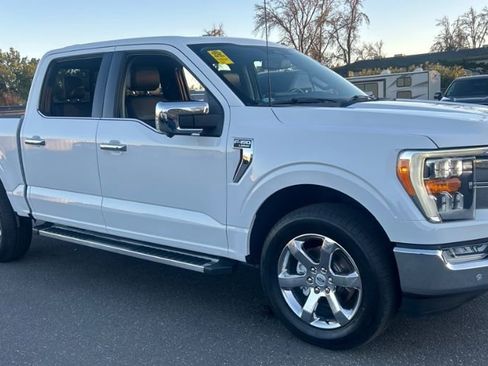 Used 2022 Ford F150 Lariat w/ Max Trailer Tow Package image 3