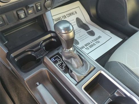 Used 2020 Toyota Tacoma TRD Sport image 15