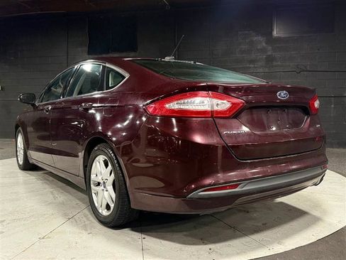 Used 2013 Ford Fusion SE image 3