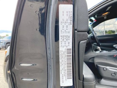 Used 2020 Jeep Grand Cherokee Laredo RWD image 32