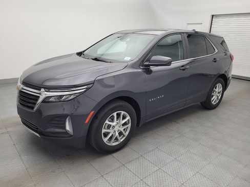 Used 2023 Chevrolet Equinox LT FWD image 2
