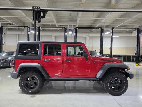 Used 2016 Jeep Wrangler Unlimited Sport image 8