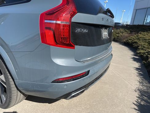 Used 2020 Volvo XC90 T6 R-Design w/ Protection Package Premier image 16