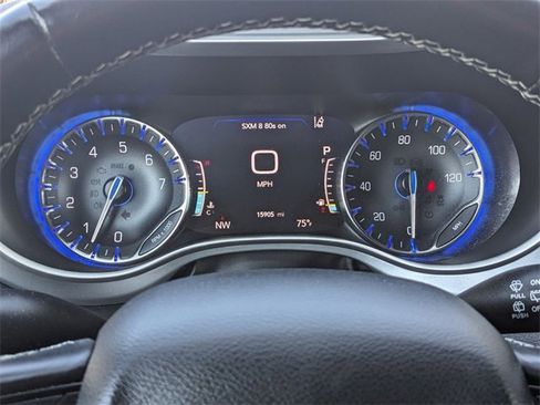 Certified 2021 Chrysler Pacifica Touring-L w/ S Appearance Package image 24