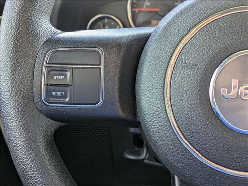 Used 2018 Jeep Wrangler Sport image 14